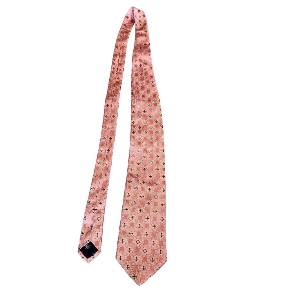 Daniel Cremieux Handmade 100% Silk Neck Tie Pink 60x3.75 Made in USA‎